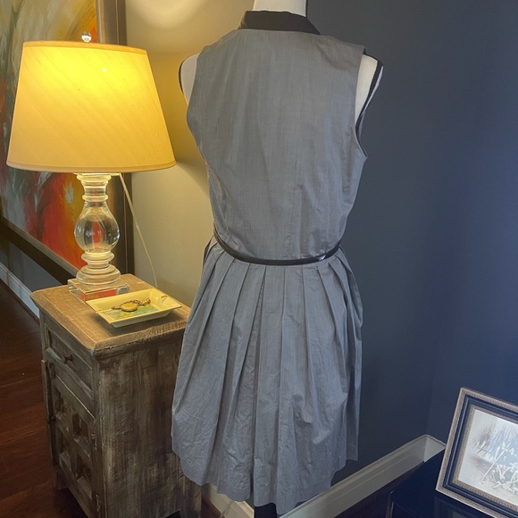 Dress - Picture 5 of 7